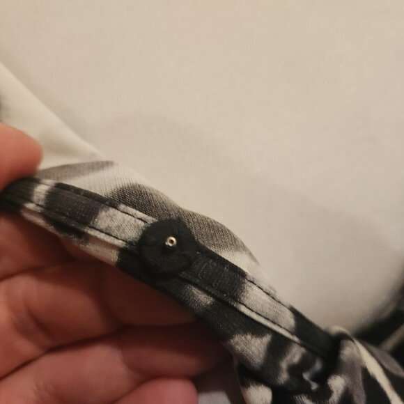 The LIMITED print Dress. Size XS (easily a S). NWT - Picture 5 of 13